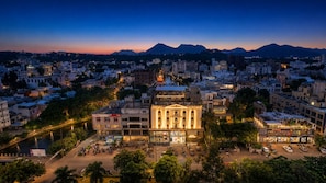 Front of property - Horizon Hotel (Udaipur)