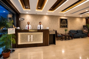 Reception - Horizon Hotel (Udaipur)
