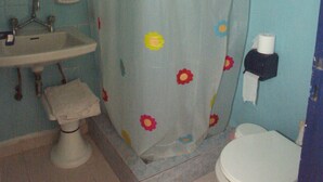 Shower - Belou Hotel (Mykonos)