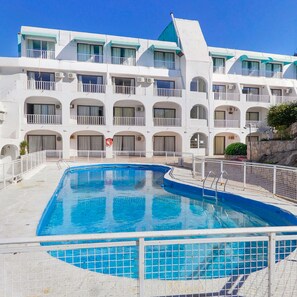 Kolam renang terbuka 