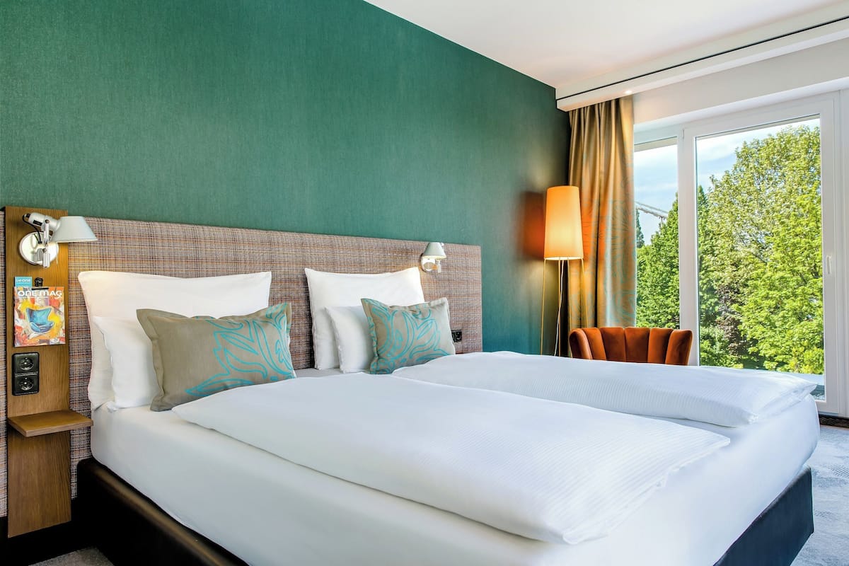 Room, 1 King Bed (Spacious)