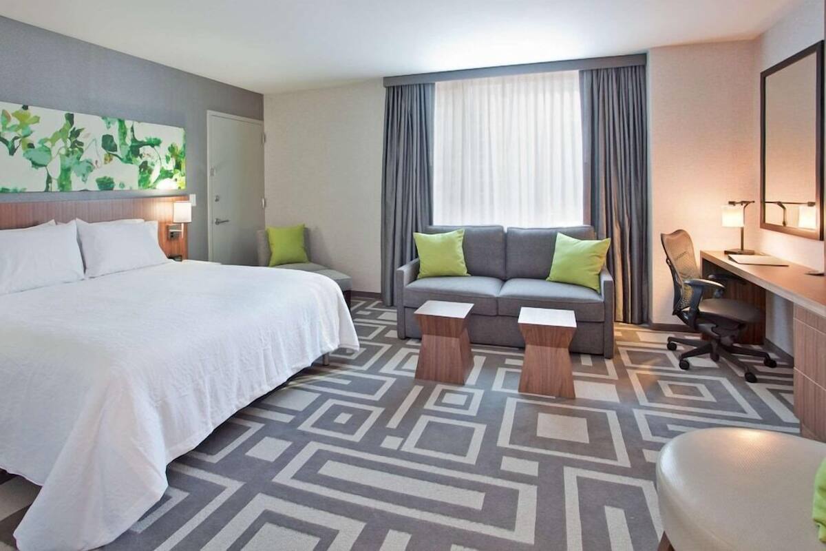 In-room safe, desk, laptop workspace, iron/ironing board