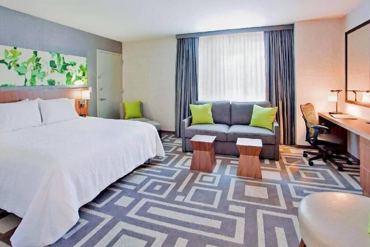 In-room safe, desk, laptop workspace, iron/ironing board