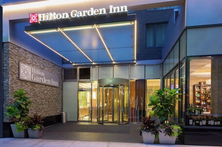 Hilton Garden Inn New York Central Park South Midtown West - Image 12