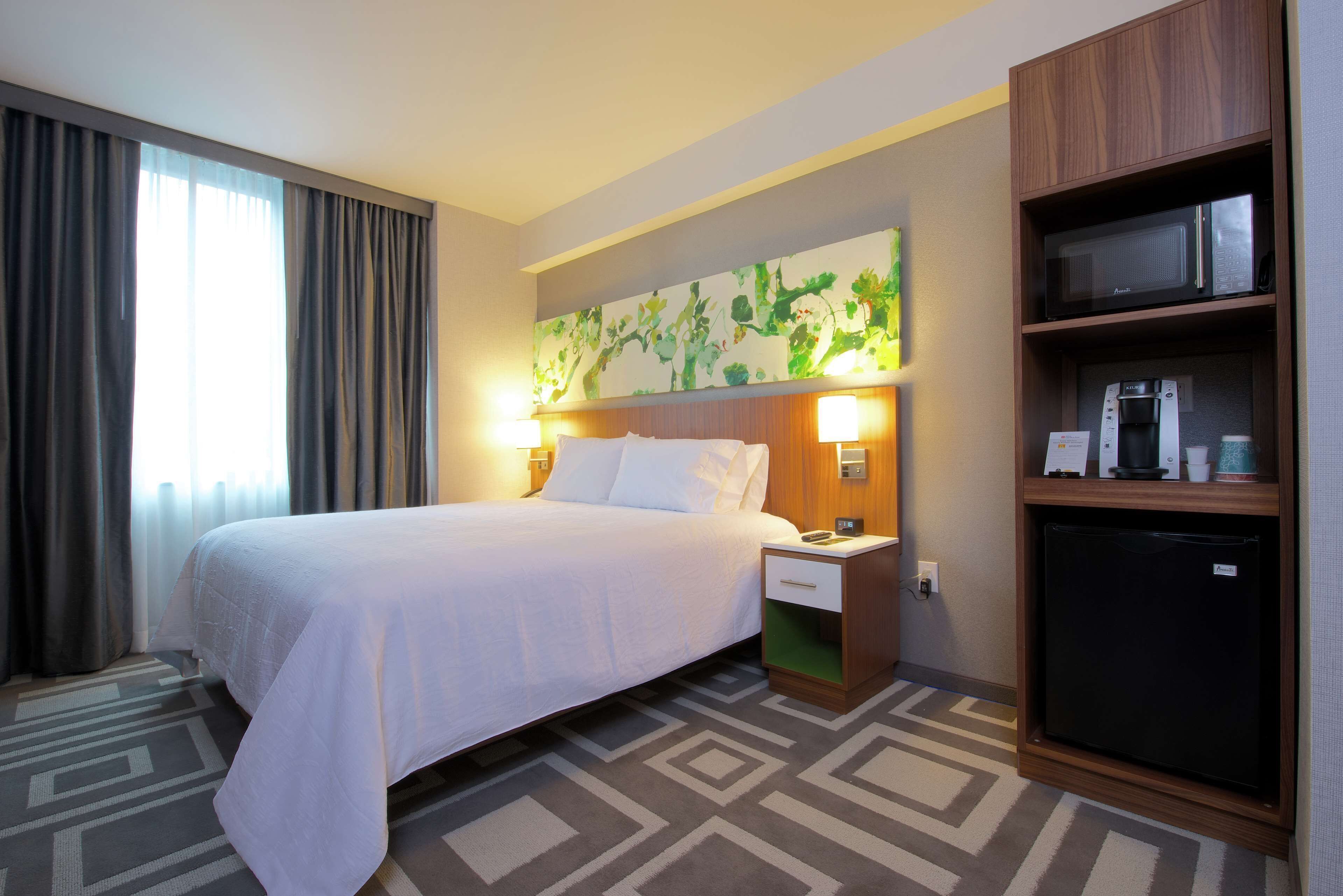 In-room safe, desk, laptop workspace, iron/ironing board