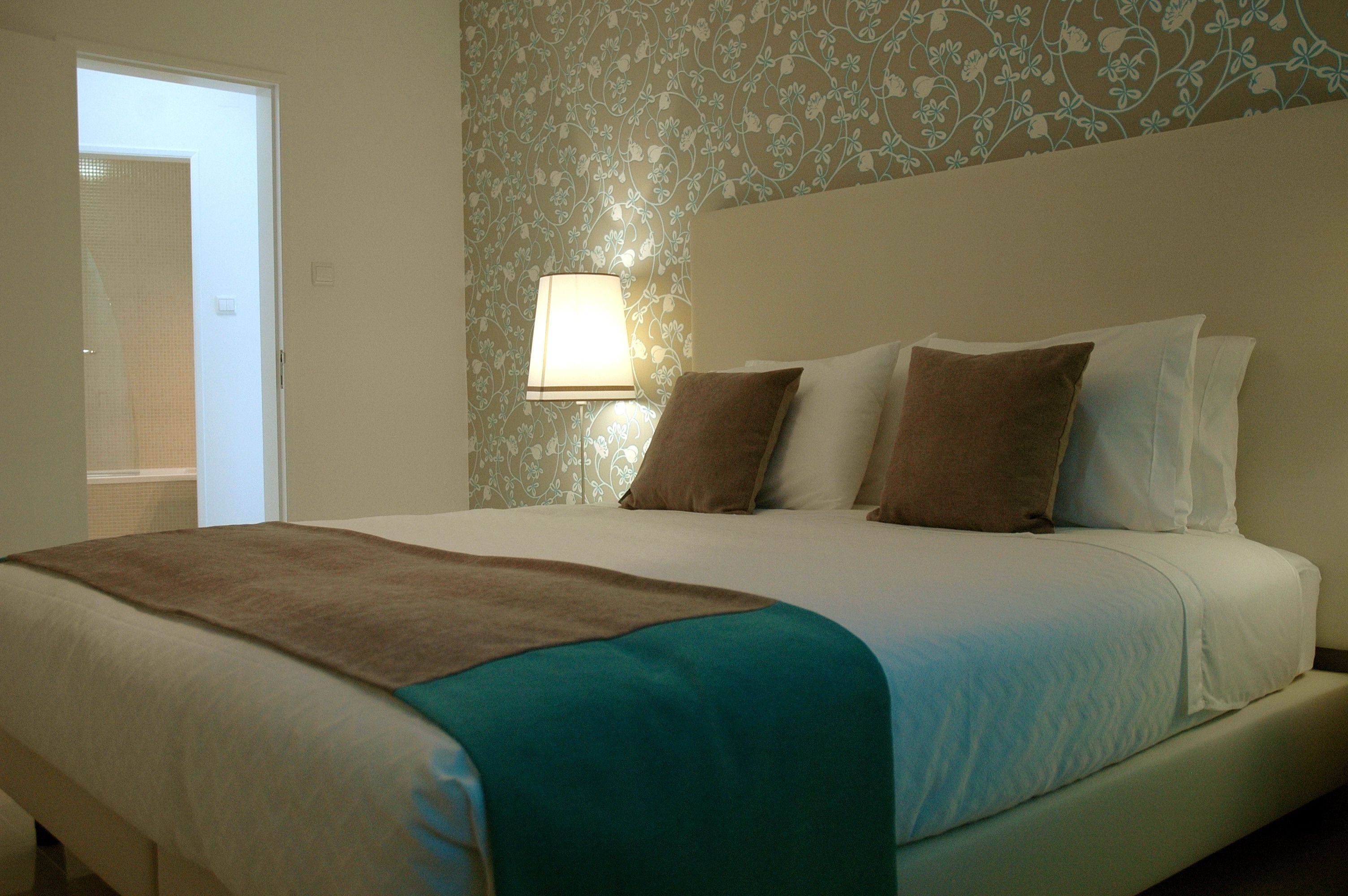 superior apartment | premium bedding, iron/ironing board, free wifi, bed sheets