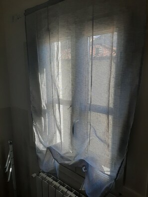 Economy Double Room | Bathroom | Shower, free toiletries, bidet, towels - Principe Calaf 3 (Lucca)