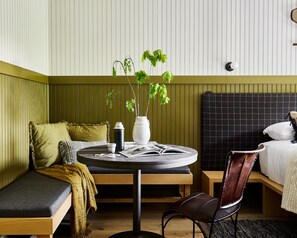 1 bedroom, pillow-top beds, desk, free WiFi