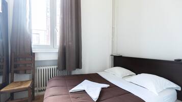Classic-Doppelzimmer, mit Bad, Stadtblick | Kostenloses WLAN