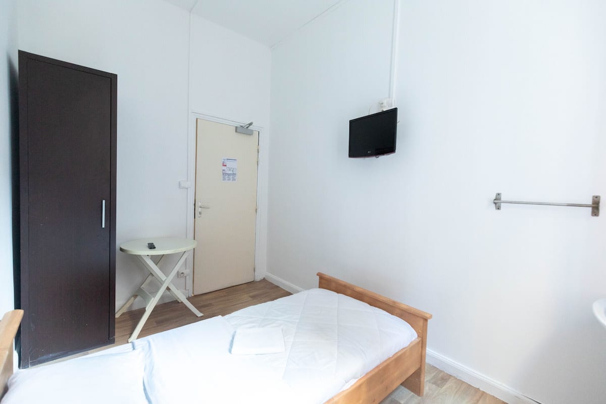 Standard Single Room, Shared Bathroom | Free WiFi