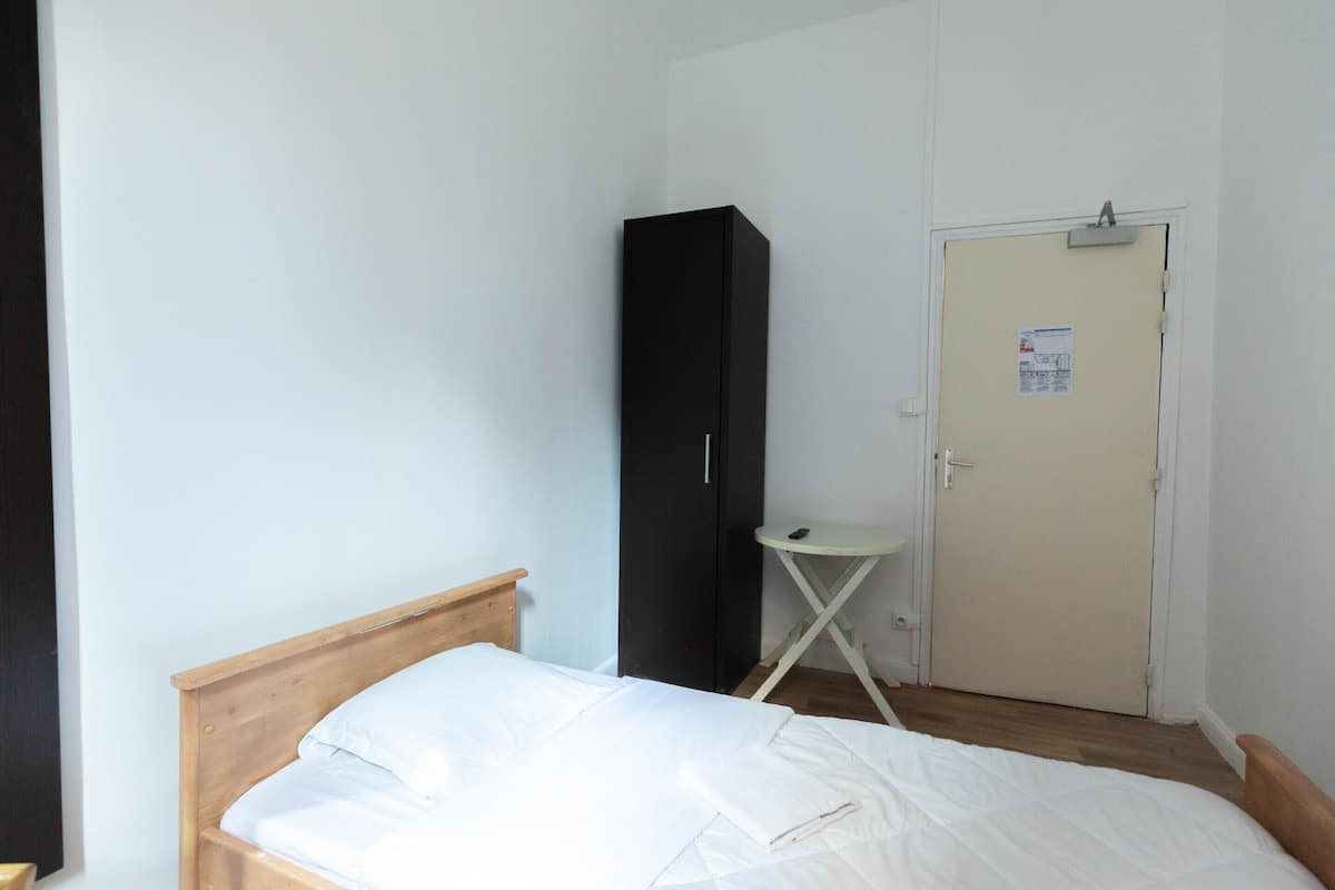 Standard Single Room, Shared Bathroom | Free WiFi