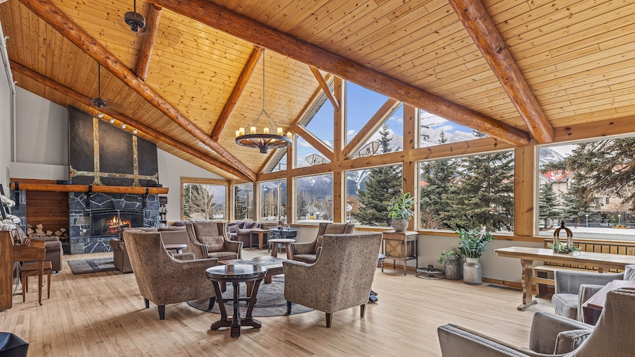 Canmore Rocky Mountain Inn