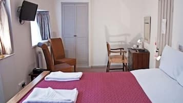 Classic Room, 1 King Bed, Ensuite (Room 2)