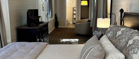 Suite, 1 King Bed (Railcar) | Premium bedding, pillowtop beds, individually decorated, blackout drapes