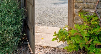 Alltybrain Farm Cottages and B&B