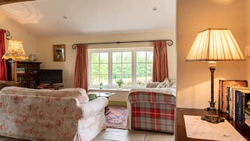 Cottage, Accessible, Ensuite (Duck - 2 Persons) | Lounge