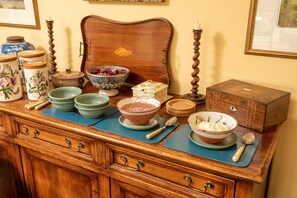 Breakfast meal - Alltybrain Farm Cottages (Brecon)