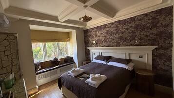 Quarto casal ou duplo clĂĄssico, suĂte (3)