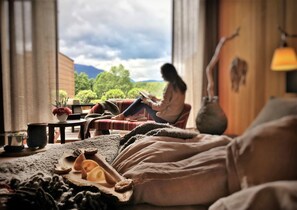 Suite, Lagoon View, Garden Area | Hypo-allergenic bedding, in-room safe, individually decorated - andBeyond Vira Vira (Pucón)