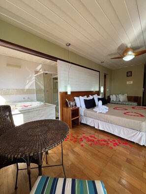 Suite, bain à remous (Master Anexo)