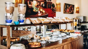 Ferdiglaget frokost er inkludert hver dag