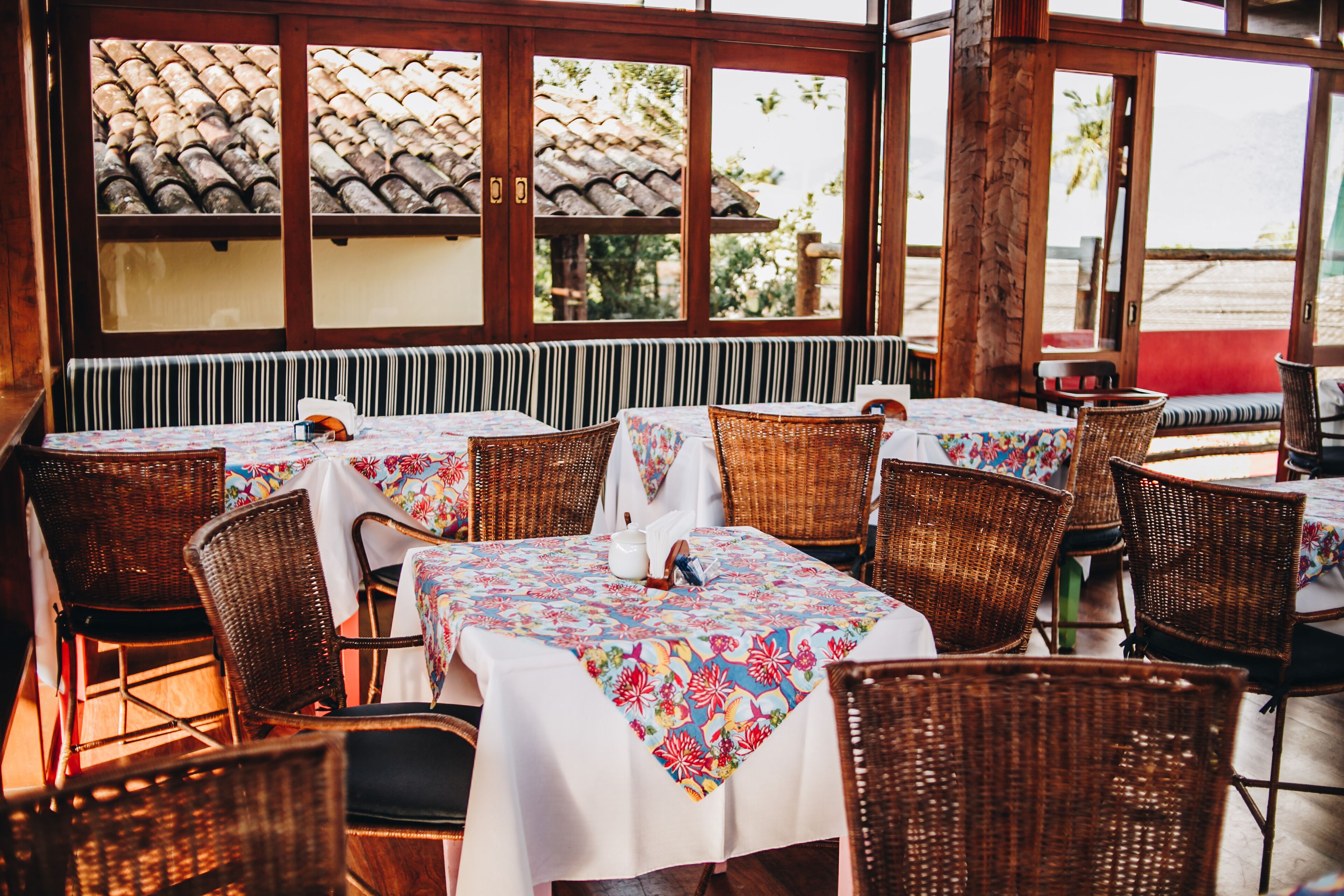 free daily cooked-to-order breakfast