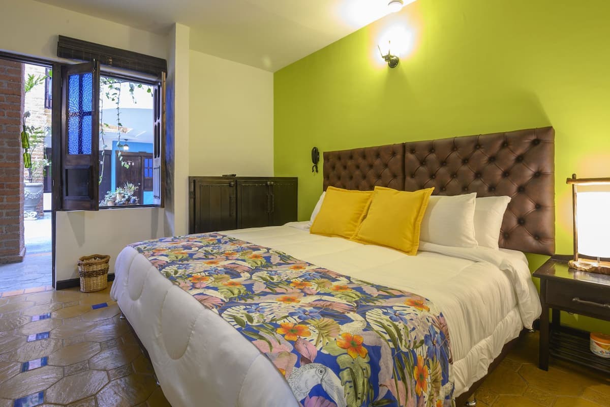 Premium bedding, in-room safe, desk, free WiFi