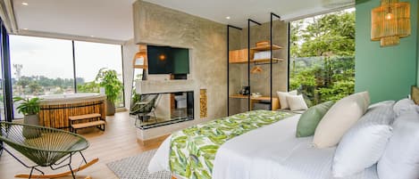 Panoramic Suite | Premium bedding, in-room safe, desk, free WiFi