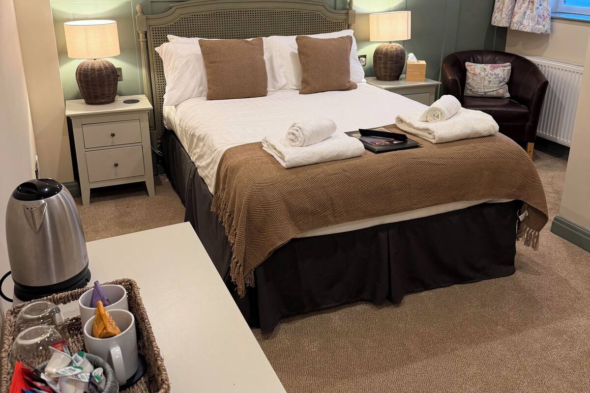 Rosedale - - Double - Pet Friendly Room | Bügeleisen/Bügelbrett, kostenloses WLAN, Bettwäsche