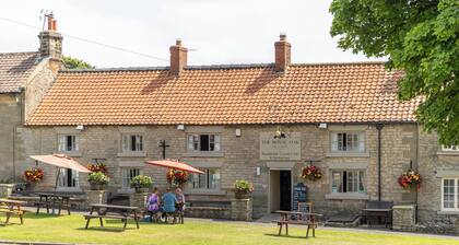 The Royal Oak Inn