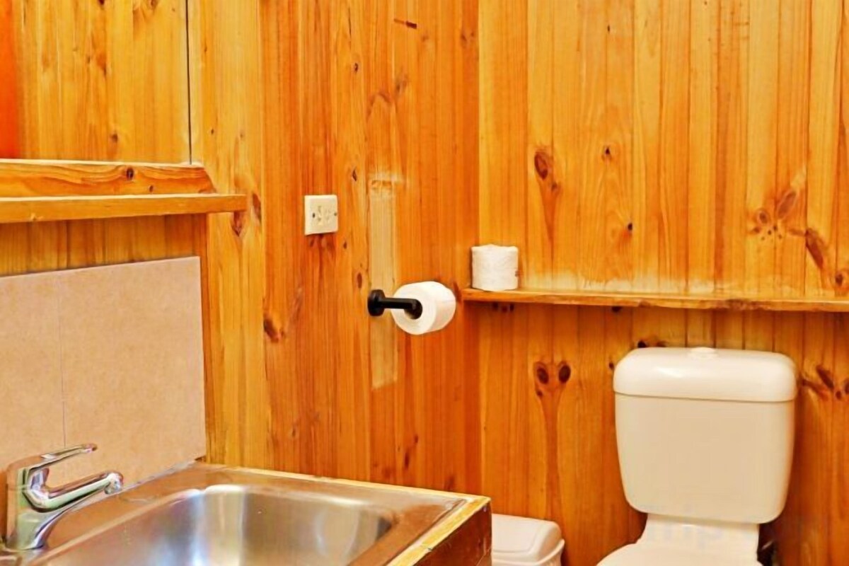 Bathroom | Towels, soap, toilet paper