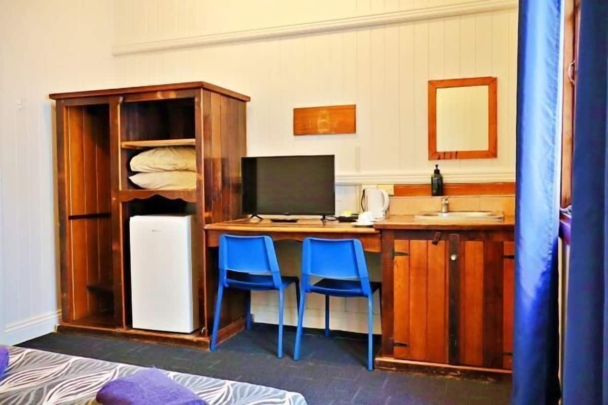 Desk, iron/ironing board, free WiFi, bed sheets