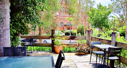 Brisbane Manor Hotel