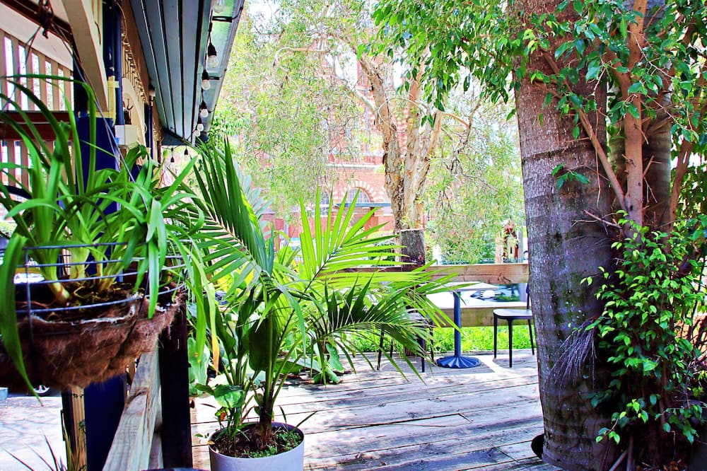 Brisbane Manor Hotel