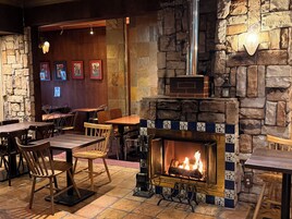 朝食 (ビュッフェ)、毎日提供 (1 名様 1100 JPY)