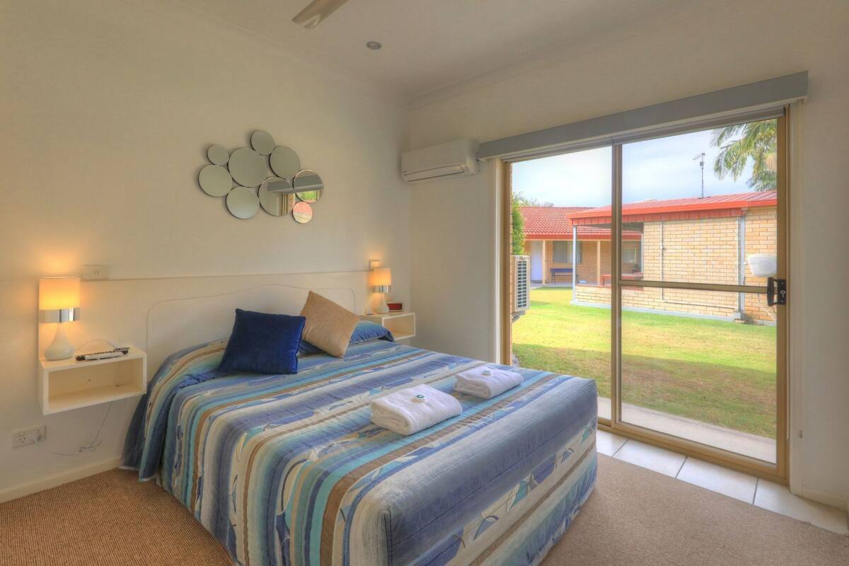 MörklÀggningsgardiner, barnsÀngar, gratis wi-fi och sÀngklÀder