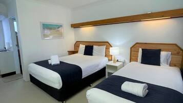 Standard-Zweibettzimmer | 1 Schlafzimmer, Schreibtisch, Bügeleisen/Bügelbrett, kostenloses WLAN