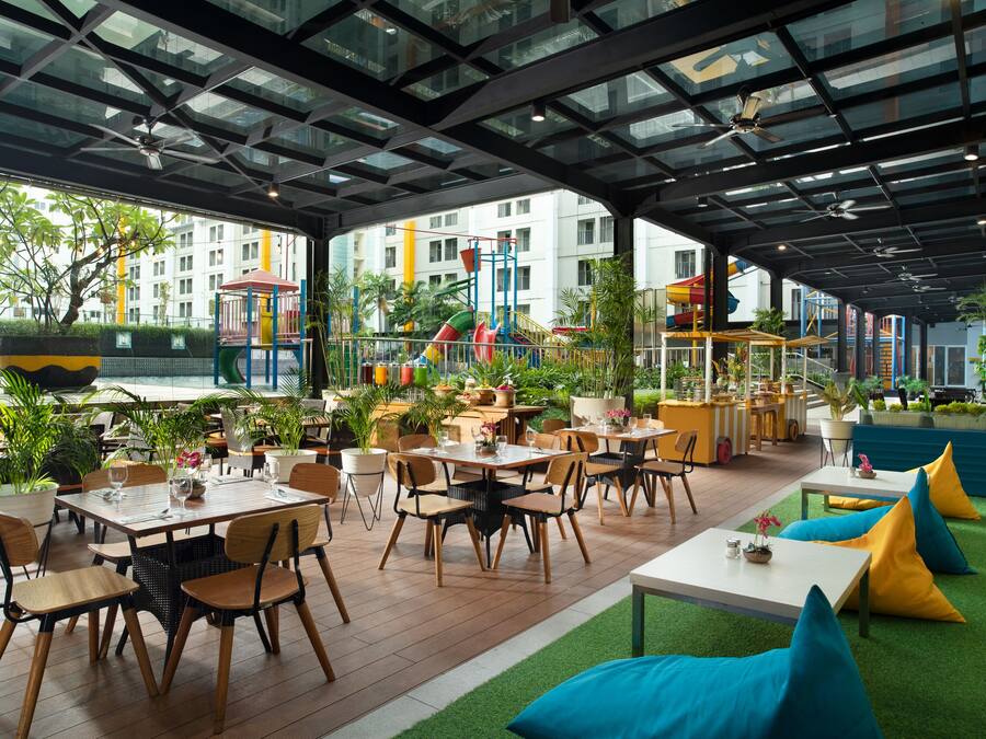 Breakfast, lunch, dinner served; Japanese cuisine