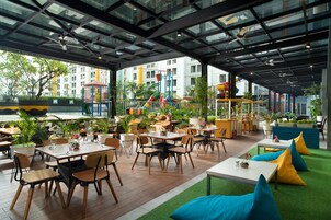 Breakfast, lunch, dinner served; Japanese cuisine 