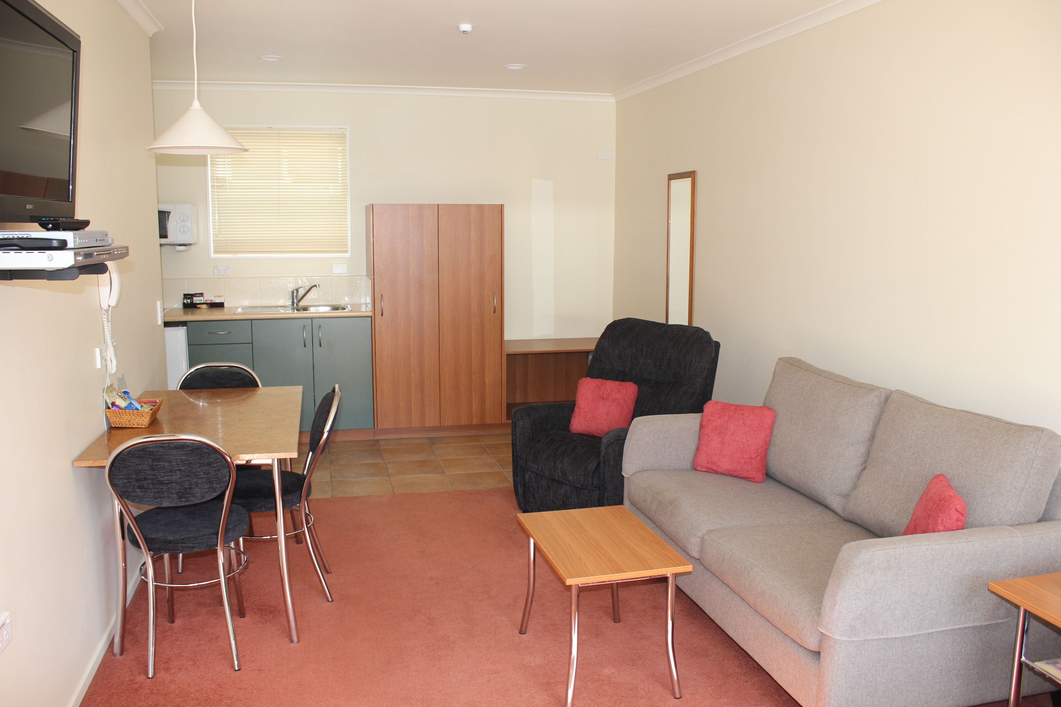 1 Bedroom Unit | Living area