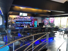 Bar (en el alojamiento)