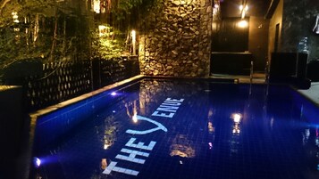 Outdoor pool, sun loungers