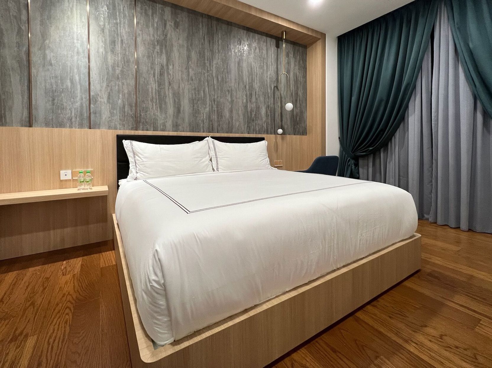 Articles gratuits dans le mini-bar, coffres-forts dans les chambres