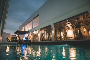 Piscina all'aperto