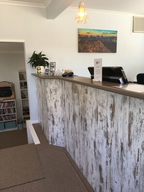 Reception - Sky Rider Motor Inn (Katoomba)