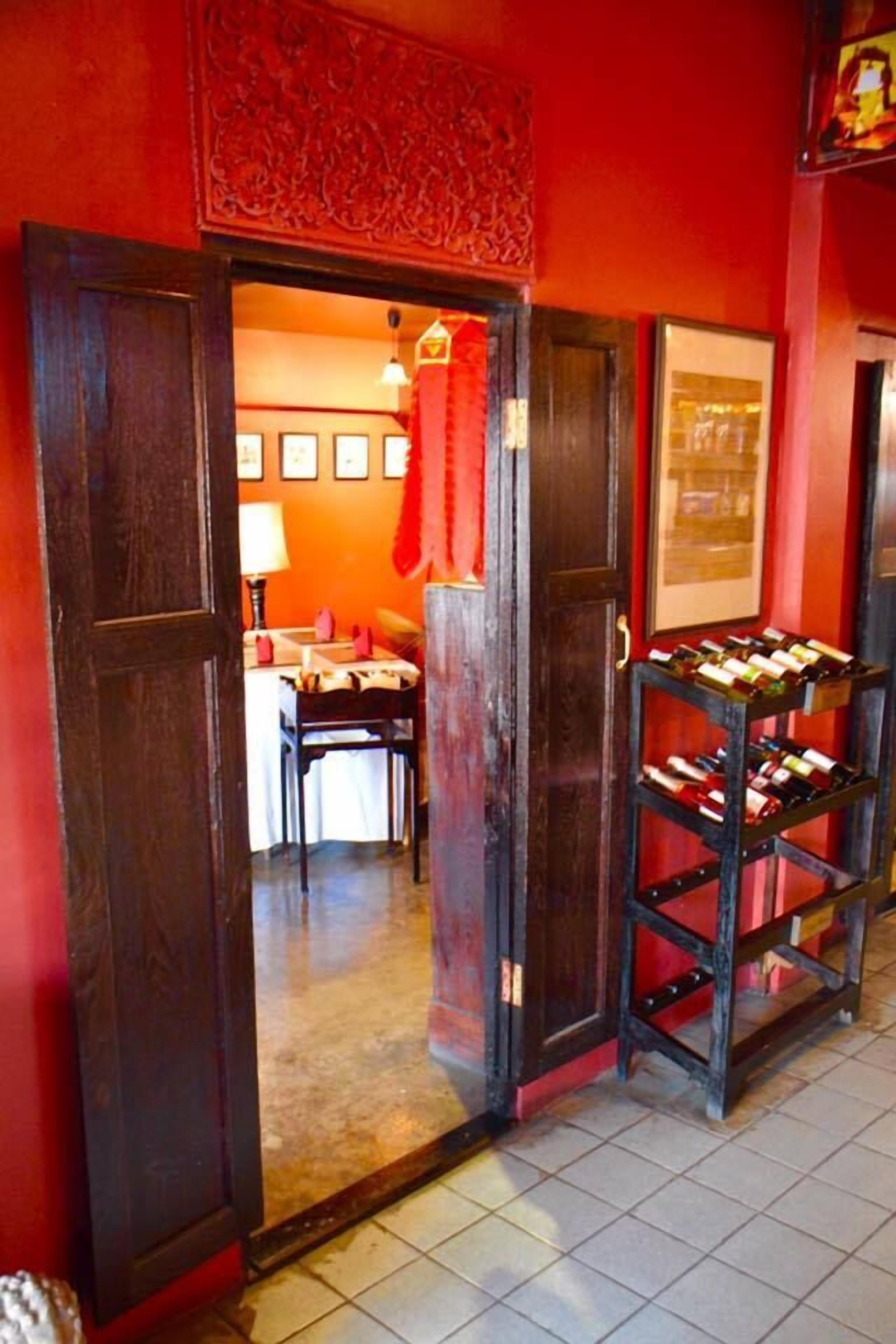 Photo - Tri Yaan Na Ros Colonial House