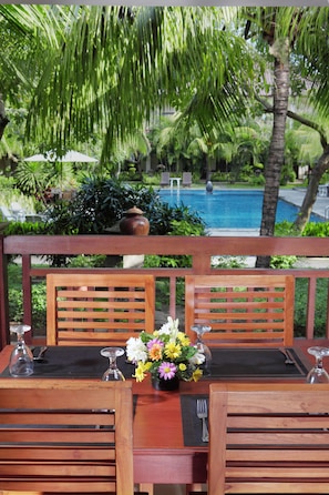 Daily buffet breakfast for a fee - Lombok Garden Hotel (Mataram)