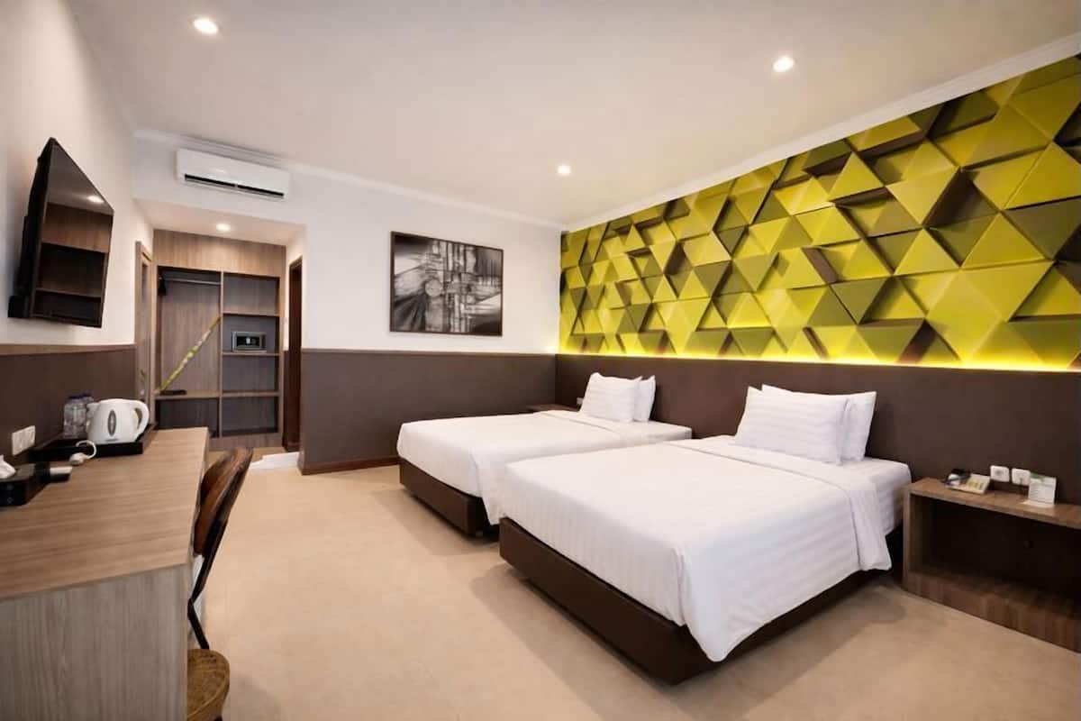 Kamer, meerdere bedden (Cottage Room) | Een kluis op de kamer, een bureau, gratis wifi, beddengoed