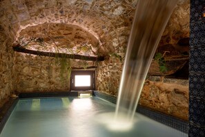 Suite exclusiva, 1 cama matrimonial (Spa Privata) | Tina de hidromasaje privada