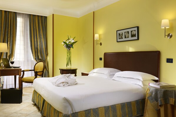 Triple Room | Premium bedding, down duvets, memory-foam beds, minibar - Hotel Tuscolana (Rome)
